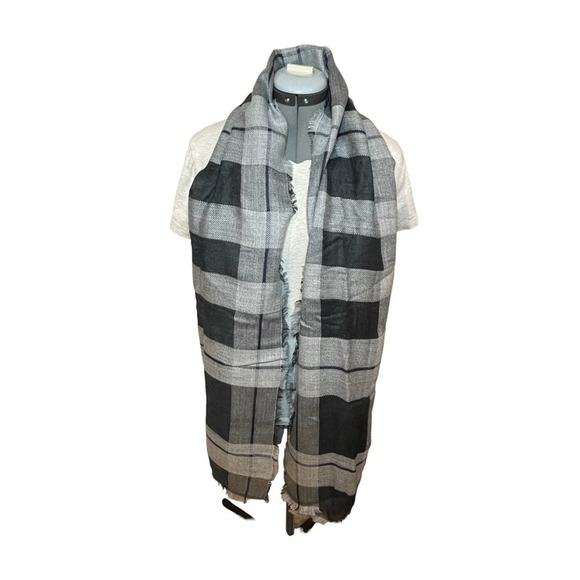 Large Scarf/Wrap, Black and Grey - Picture 2 of 4